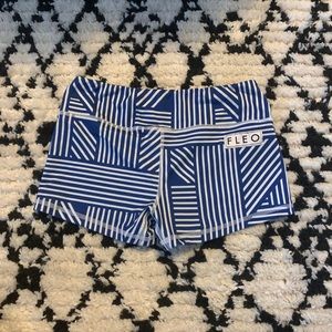 EUC FLEO SHORTS